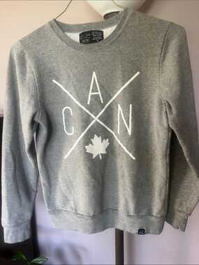 CAN 🇨🇦 Graphic Crewneck Sweatshirt - Gray